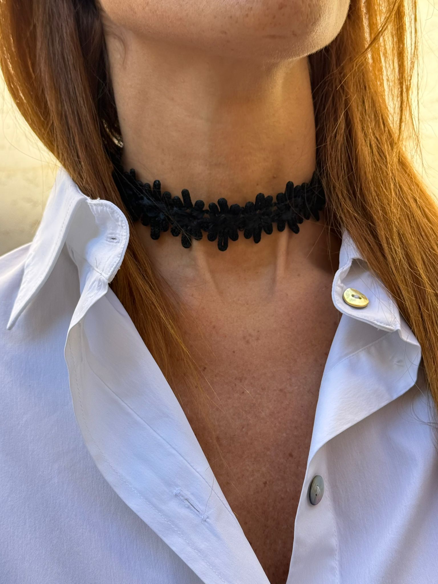choker in pizzo nero