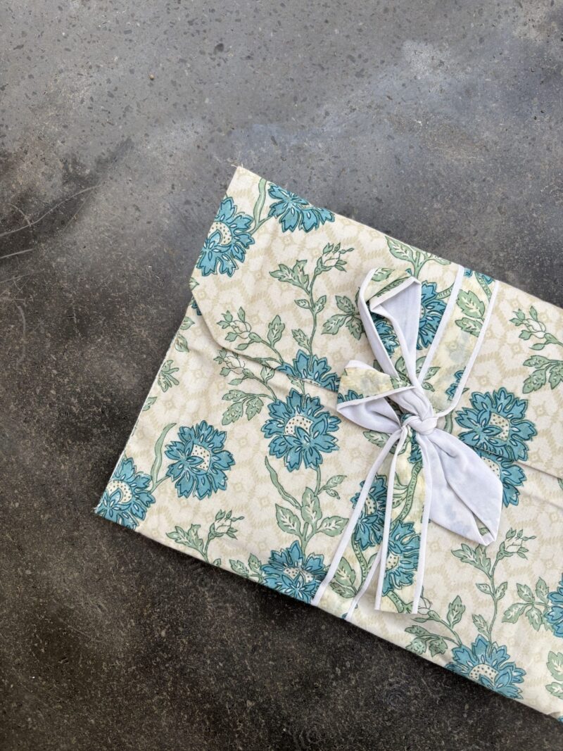 15.beige-fiori turchesi