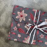22.grigio-fiori grandi